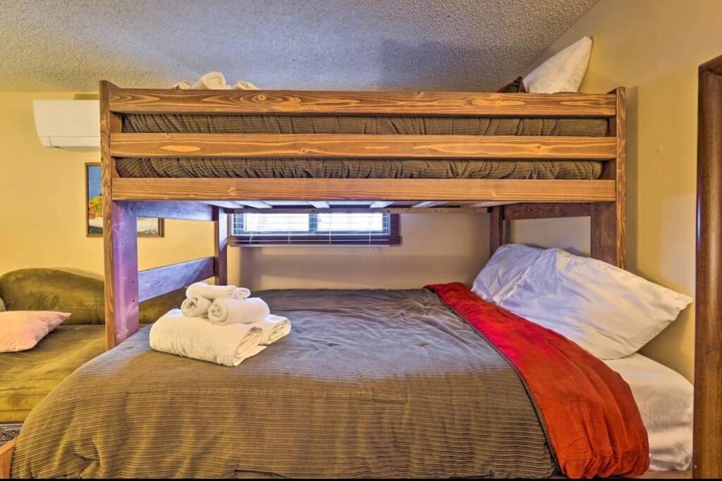 شقة Ian'S Camelback House تانيرسفيل المظهر الخارجي الصورة