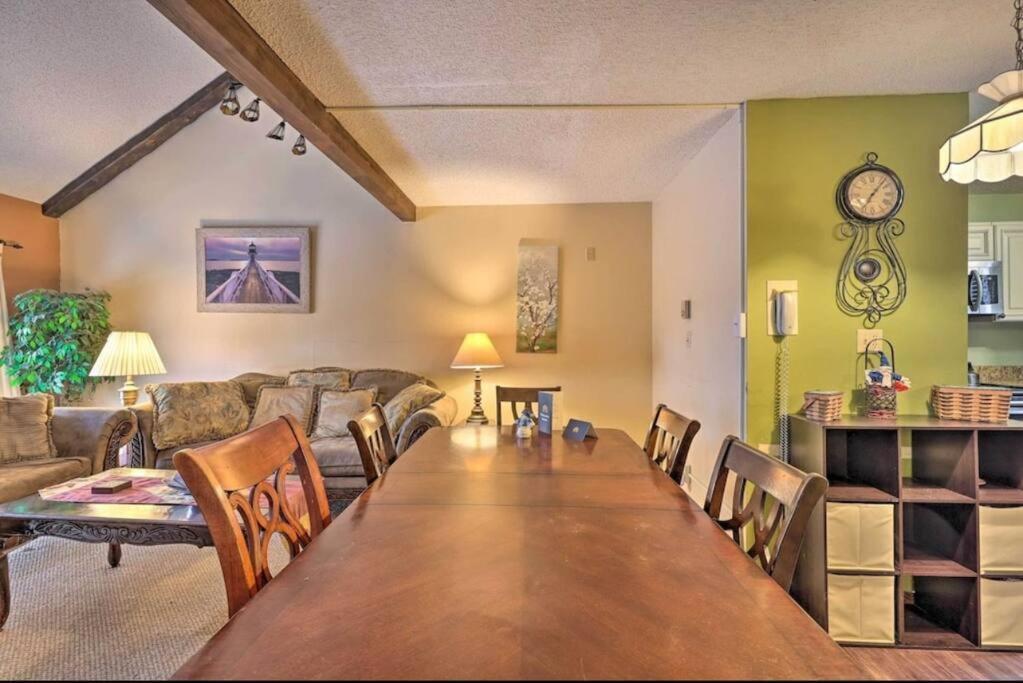 شقة Ian'S Camelback House تانيرسفيل المظهر الخارجي الصورة