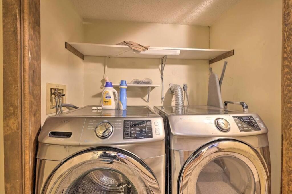 شقة Ian'S Camelback House تانيرسفيل المظهر الخارجي الصورة